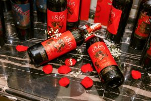 Phiên bản Rượu vang 1865 Horse