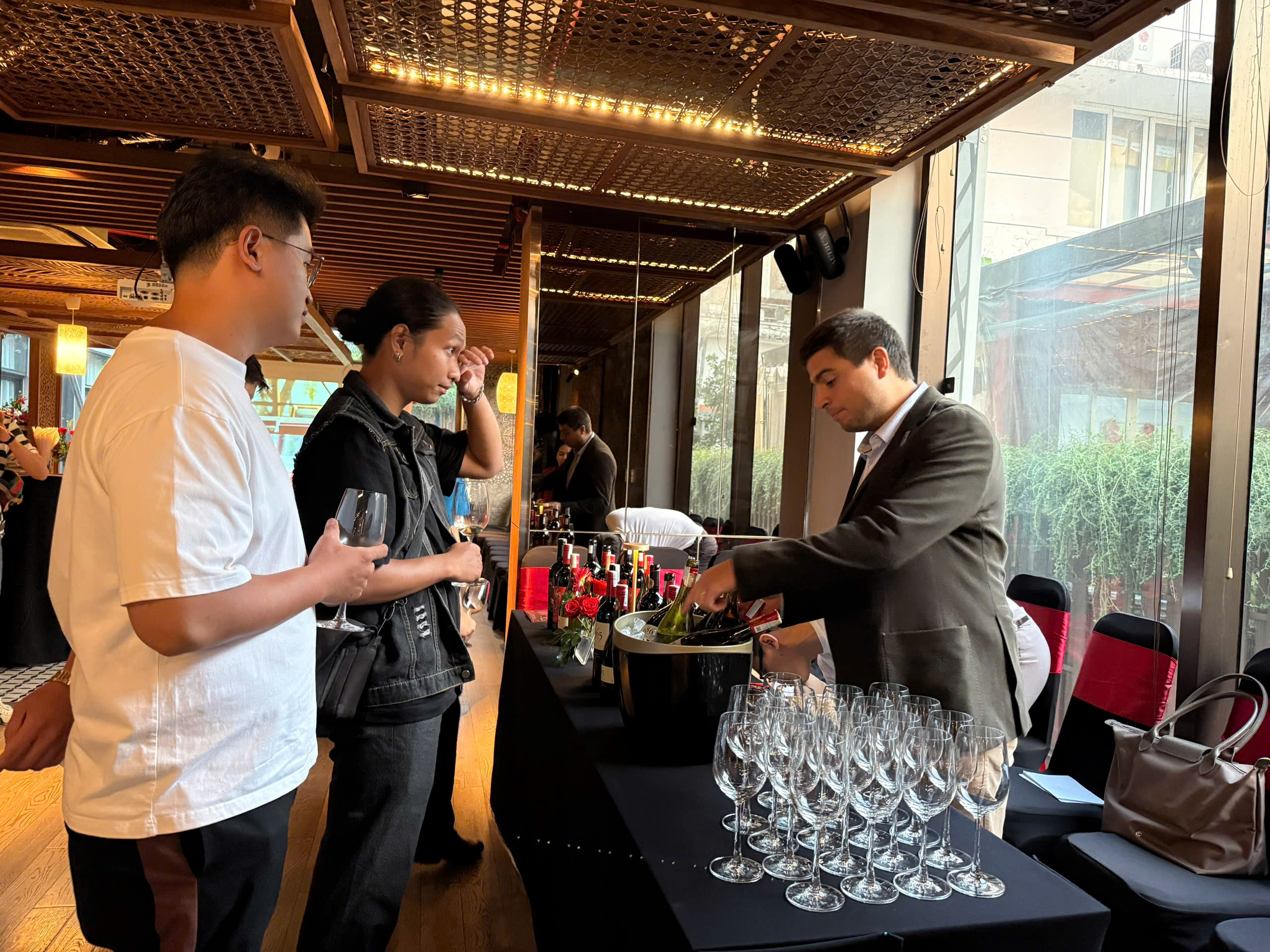 rượu vang 1865 wine tasting 01